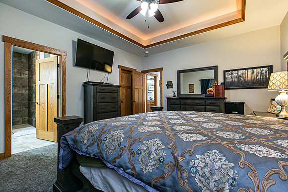 822 7TH ST SW025