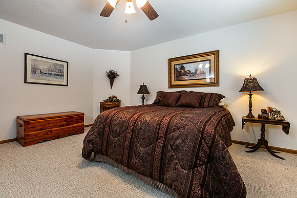 2416 WHEATLAND DR042