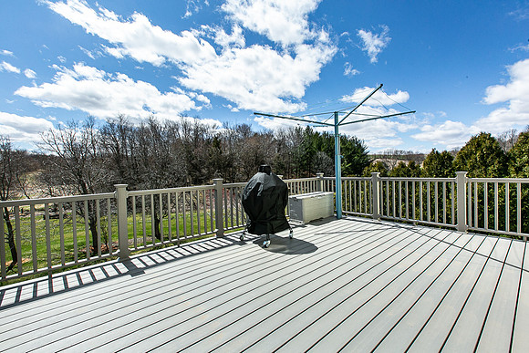 601 7TH AVE SW011