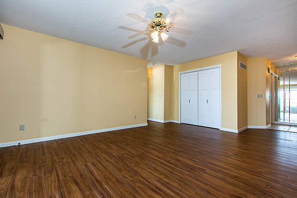 3274 LAKE RIDGE003