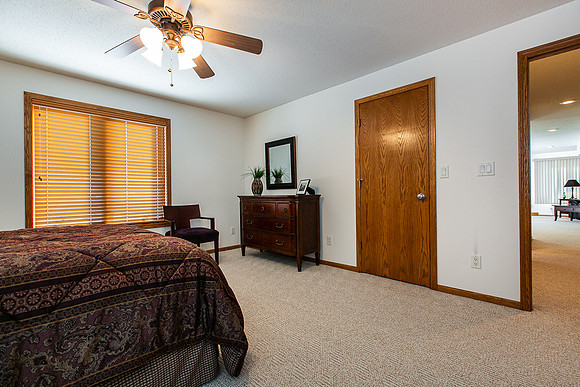 2416 WHEATLAND DR043