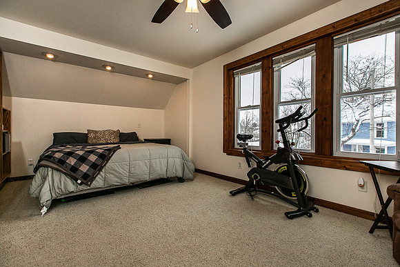 839 AIR HILL021