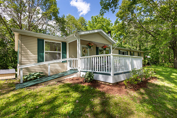 3881 SANDY HOOK RD002