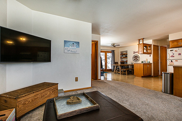 1364 BLUFF RD005