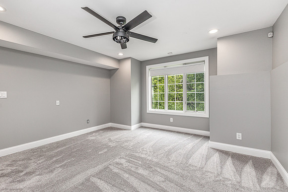 12146 WHISPERING MEADOWS041