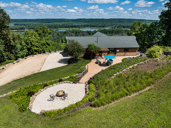 352 ESTES RIDGE082