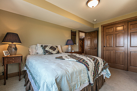 352 ESTES RIDGE040