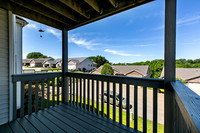 3233 LAKE RIDGE016