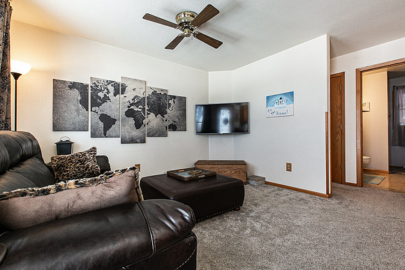 1364 BLUFF RD003