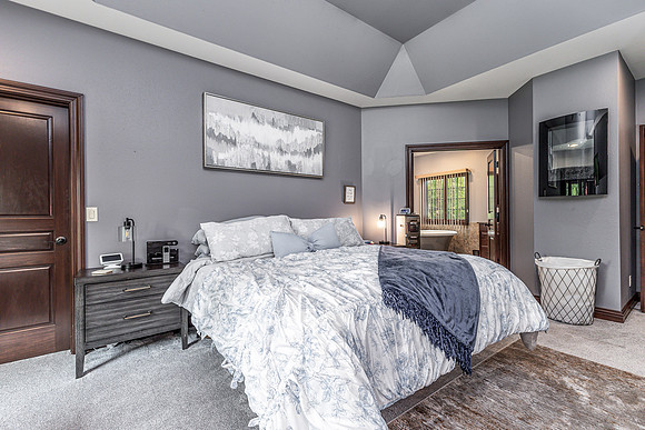 12146 WHISPERING MEADOWS018