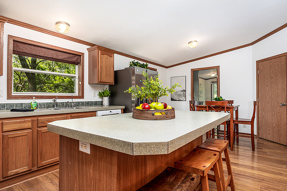 3881 SANDY HOOK RD014