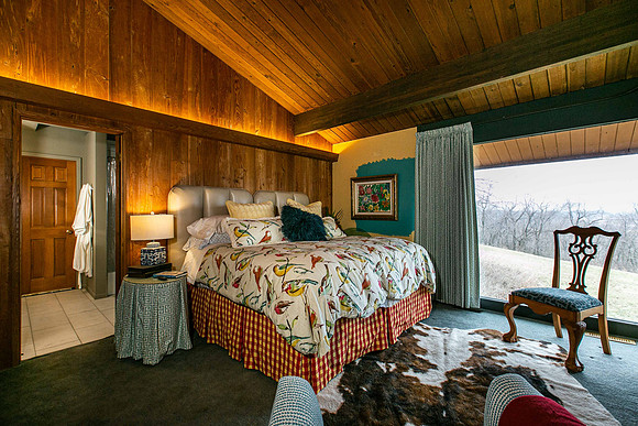7683 ECHO VALLEY024