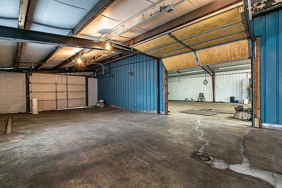 315 N MAIN018