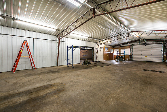 315 N MAIN012