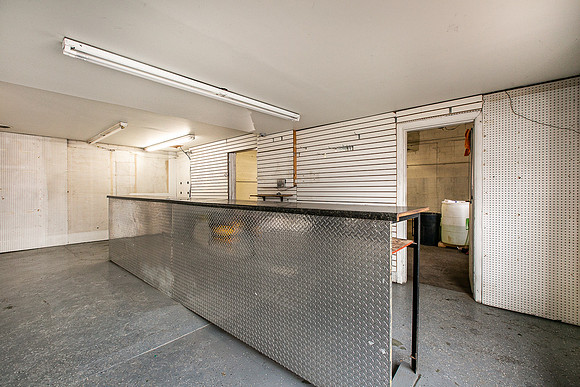 315 N MAIN006