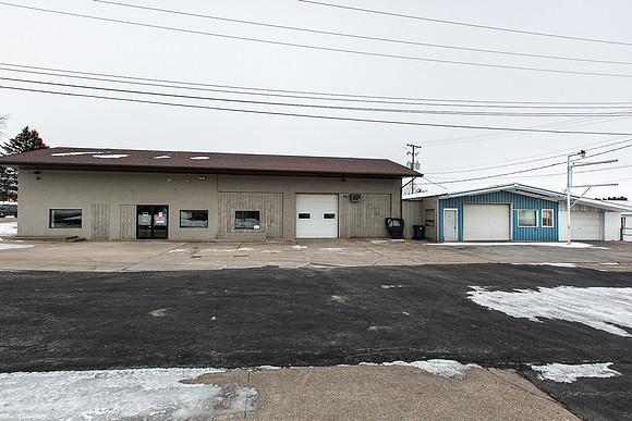 315 N MAIN027
