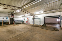 315 N MAIN013