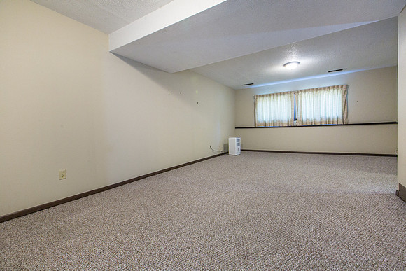 2882 MEADOW WOOD19