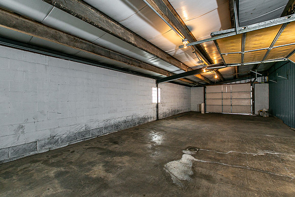 315 N MAIN017