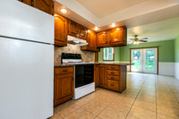 2222 WOODLAWN011
