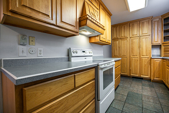 8A285 MADISON CT_011