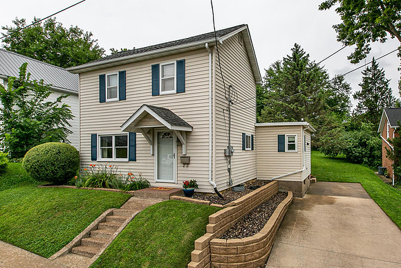 1381 WEST 5TH002