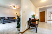 1381 WEST 5TH009
