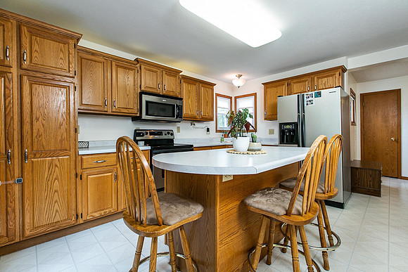 1381 WEST 5TH019