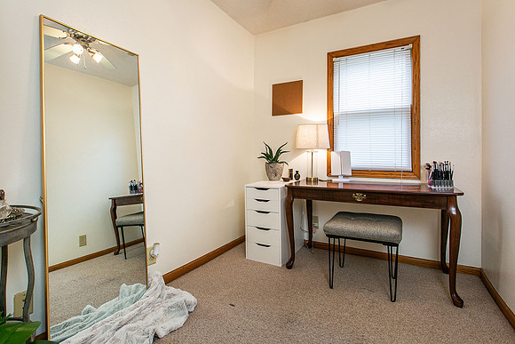 1381 WEST 5TH025