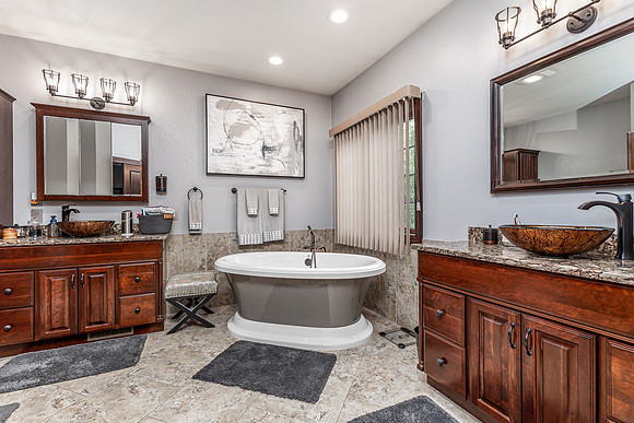 12146 WHISPERING MEADOWS019