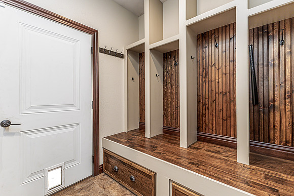 12146 WHISPERING MEADOWS022