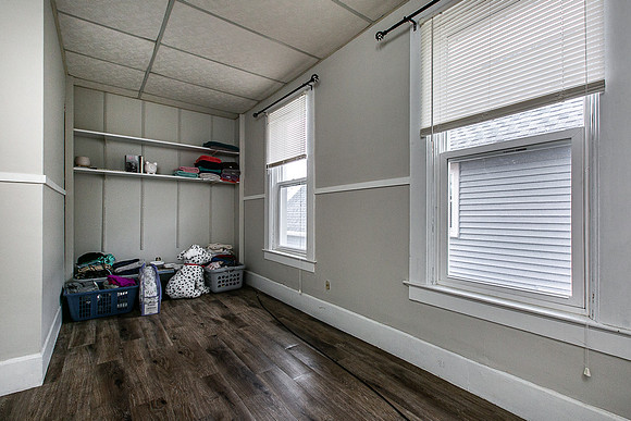 335 KLINGENBERG TERRACE020