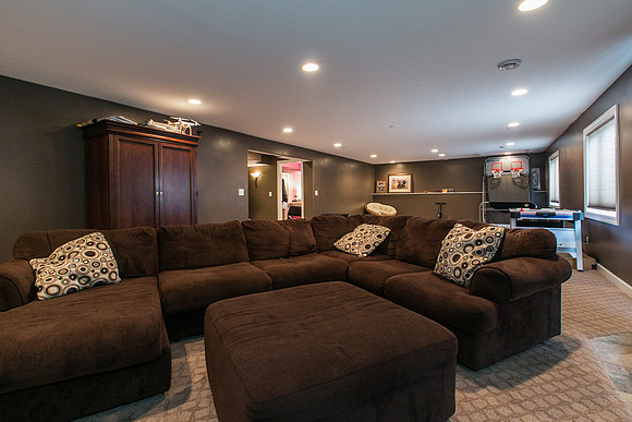 2266 JILL DR023