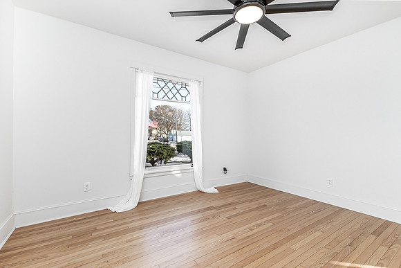 616 ELK ST 011
