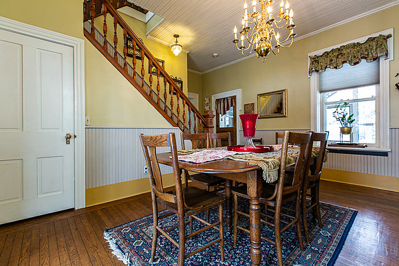 1245 HIGHLAND PL022