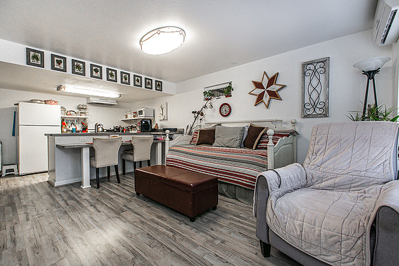 4757 N HAMMER RD040