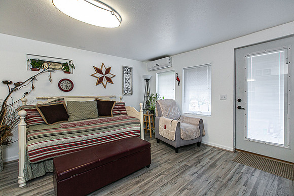 4757 N HAMMER RD041