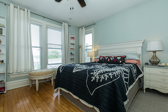 1095 GROVE TERRACE017