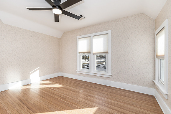 616 ELK ST 028