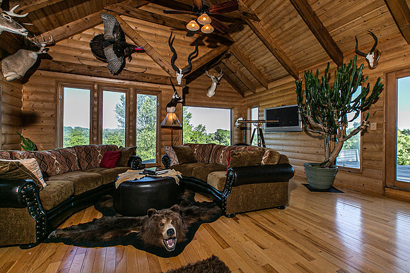 4757 N HAMMER RD026