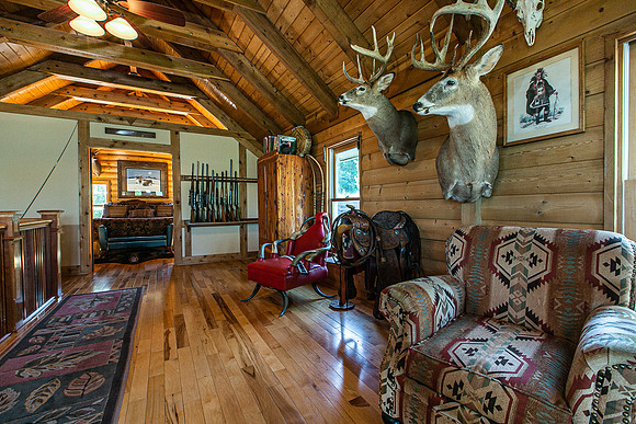 4757 N HAMMER RD032