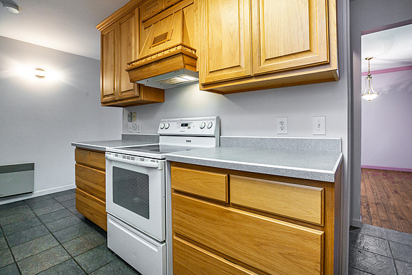 8A285 MADISON CT_012