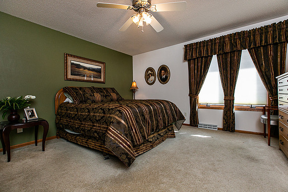 2416 WHEATLAND DR024