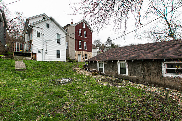 335 KLINGENBERG TERRACE026