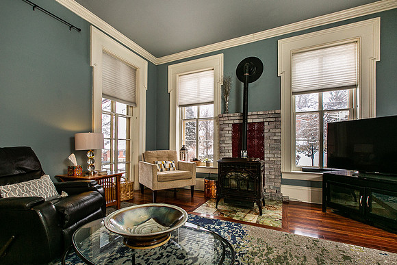 1245 HIGHLAND PL015