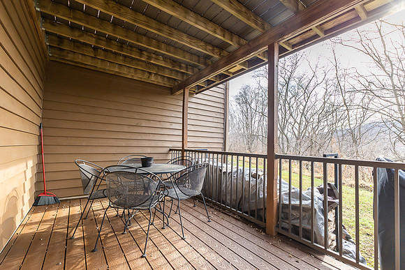 16 FARMSTEAD038