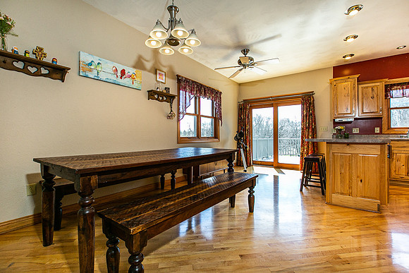 601 7TH AVE SW007