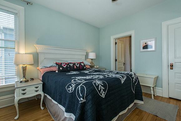 1095 GROVE TERRACE018