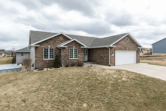 2266 JILL DR002