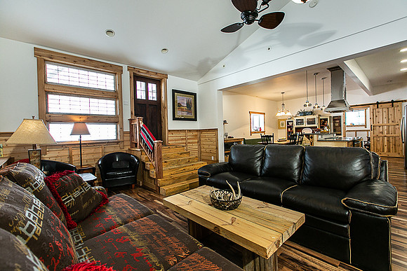 THE LODGE WEB013